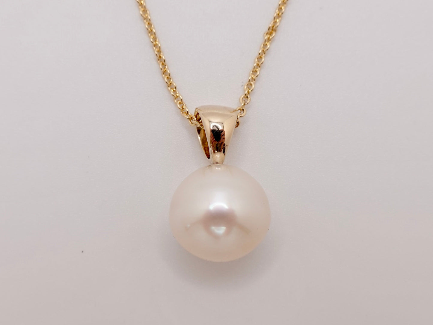 Gold Pearl Pendant