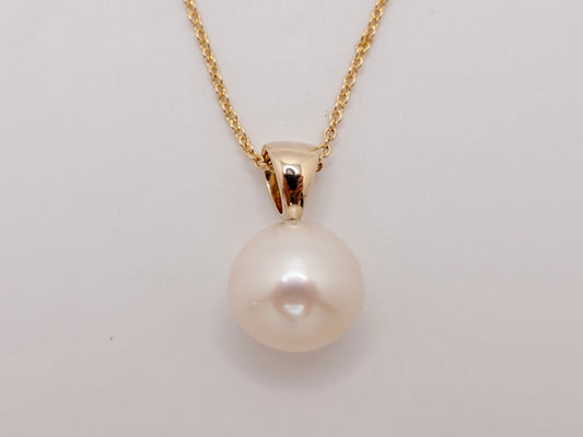 Gold Pearl Pendant