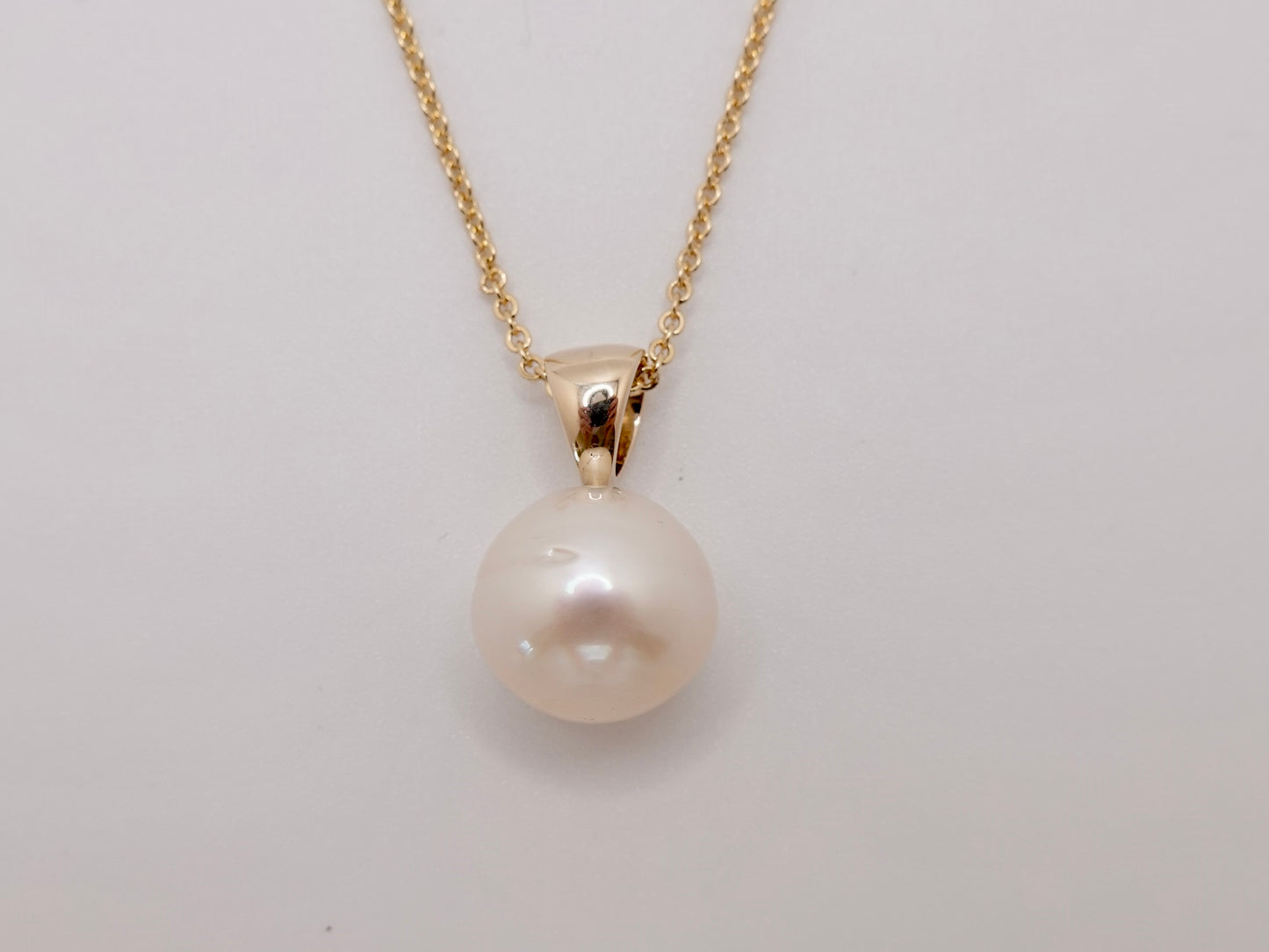 Gold Pearl Pendant