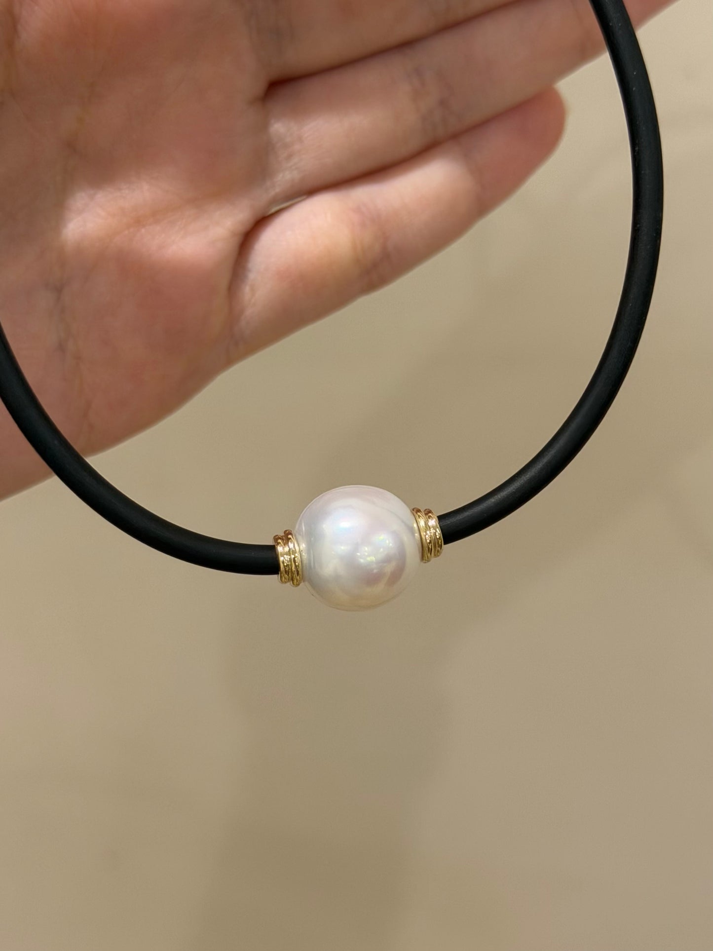 13.2mm Saltwater Neoprene Necklace