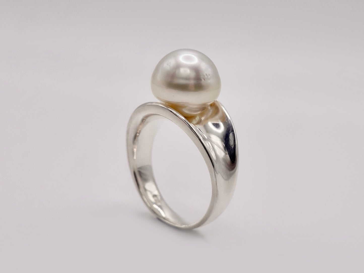 Wide Band Ring Silver - White Pearl