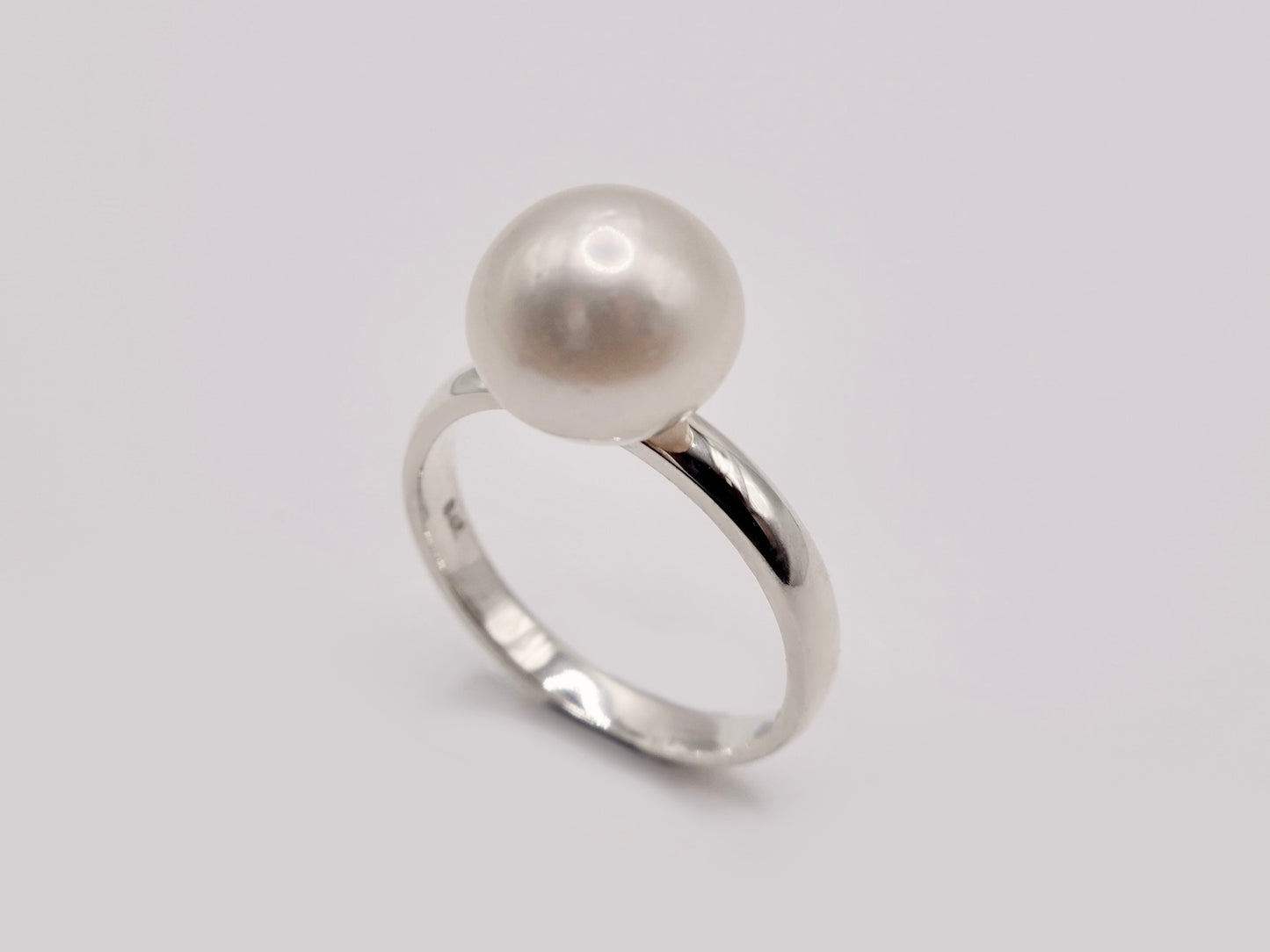 Simplicity Ring Silver