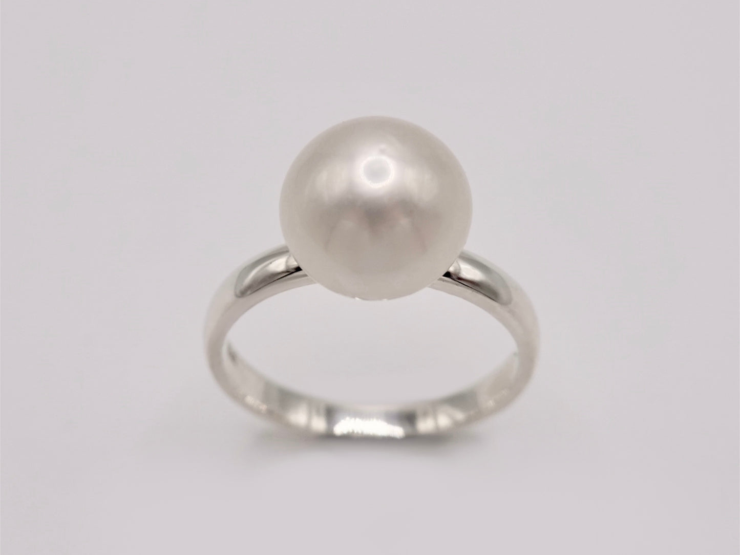 Simplicity Ring Silver