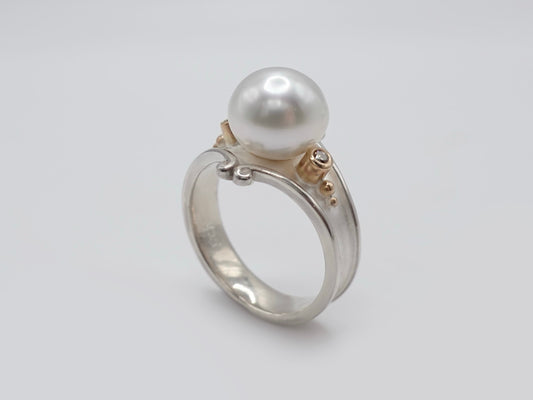 Corinthian Ring Silver