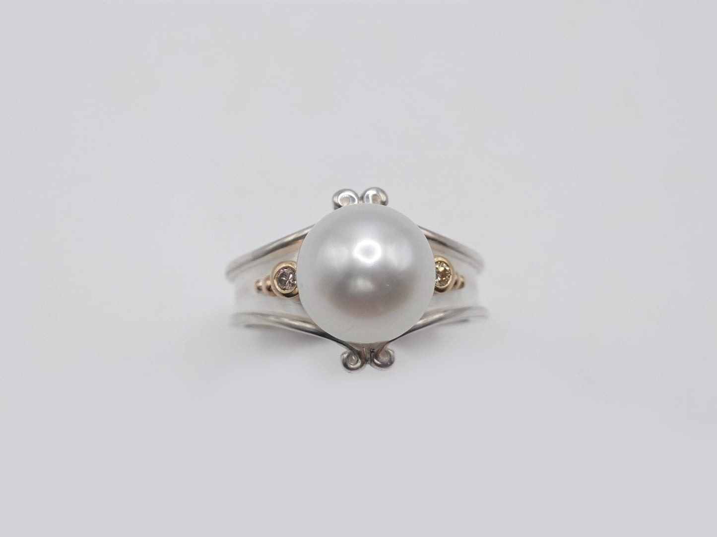 Corinthian Ring Silver